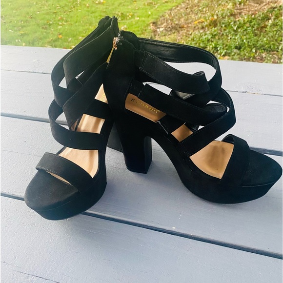 BAMBOO® Women's Simple Platform Chunky Heel Sandal, Black S/ 8.5 - Picture 5 of 14